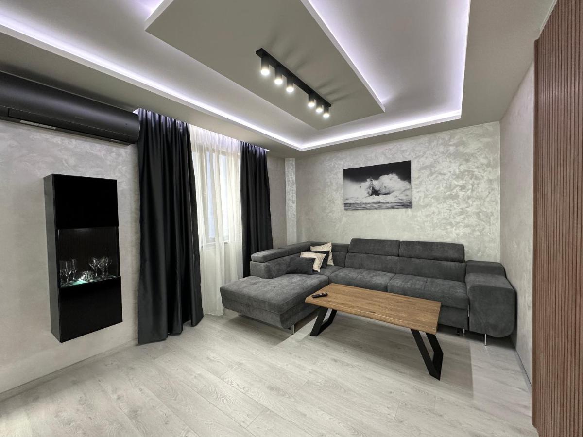 Елегантен Двустаен Апартамент Four Seasons Burgas Exterior foto